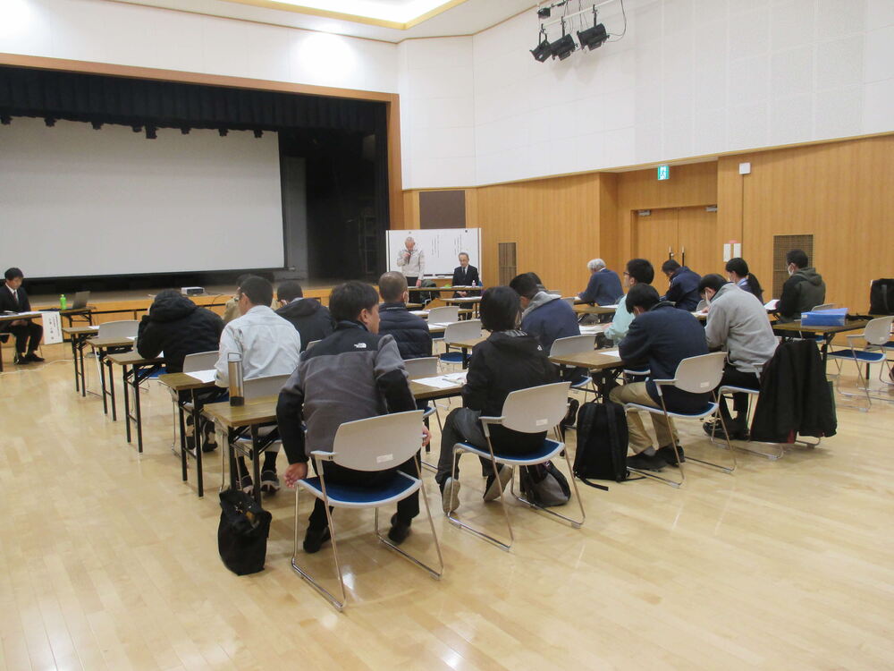 講演「建築士からみた地域材利用」